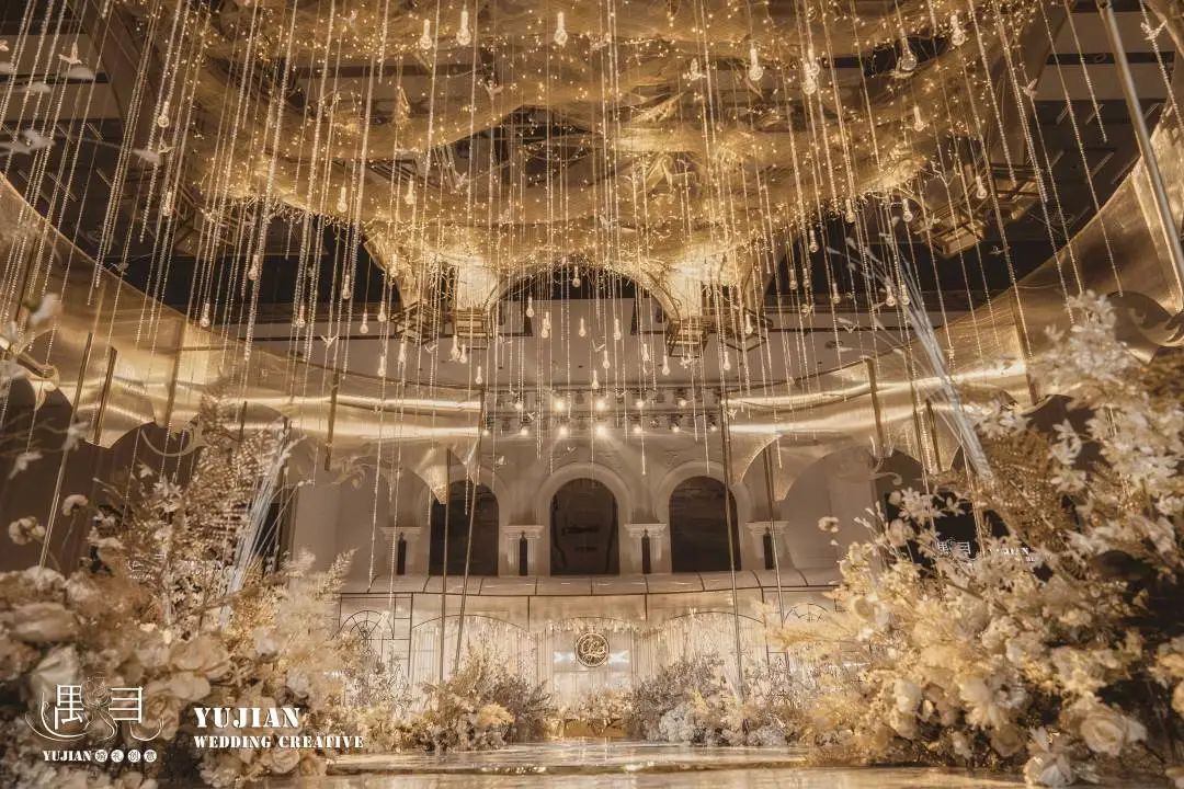 香槟色主题婚礼布置,香槟色婚礼桌椅布置