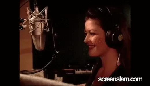 她被迫签下悔婚协议书,她迫于压力结婚当天签下离婚协议