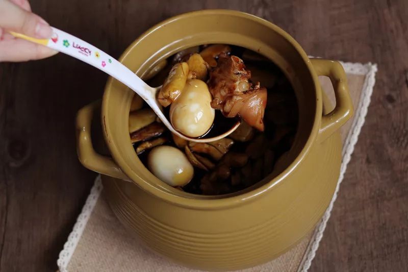 广东人正宗煲猪脚姜,广东人和东北人吵架的区别