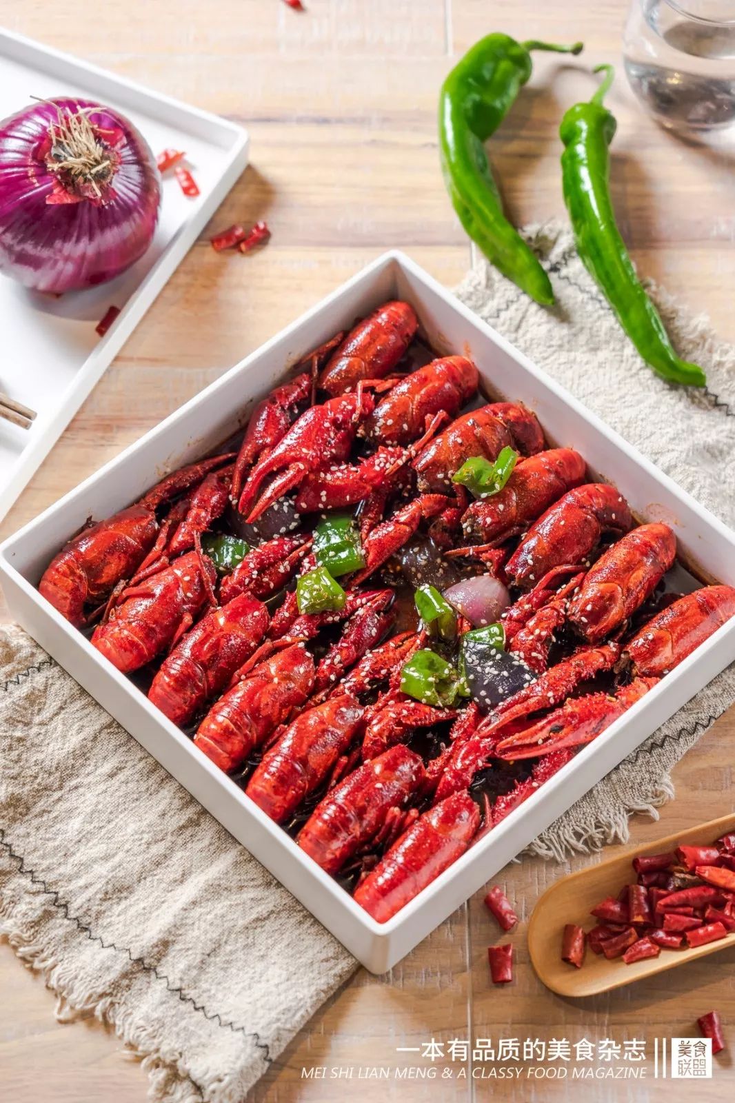 凌晨5点从尼罗河空运到昆明的小龙吓店,居然在卖ysl口红,只要28