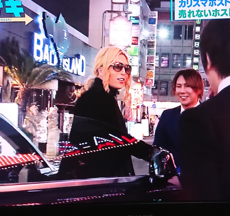 牛郎不卖艺不*身卖**，卖什么？