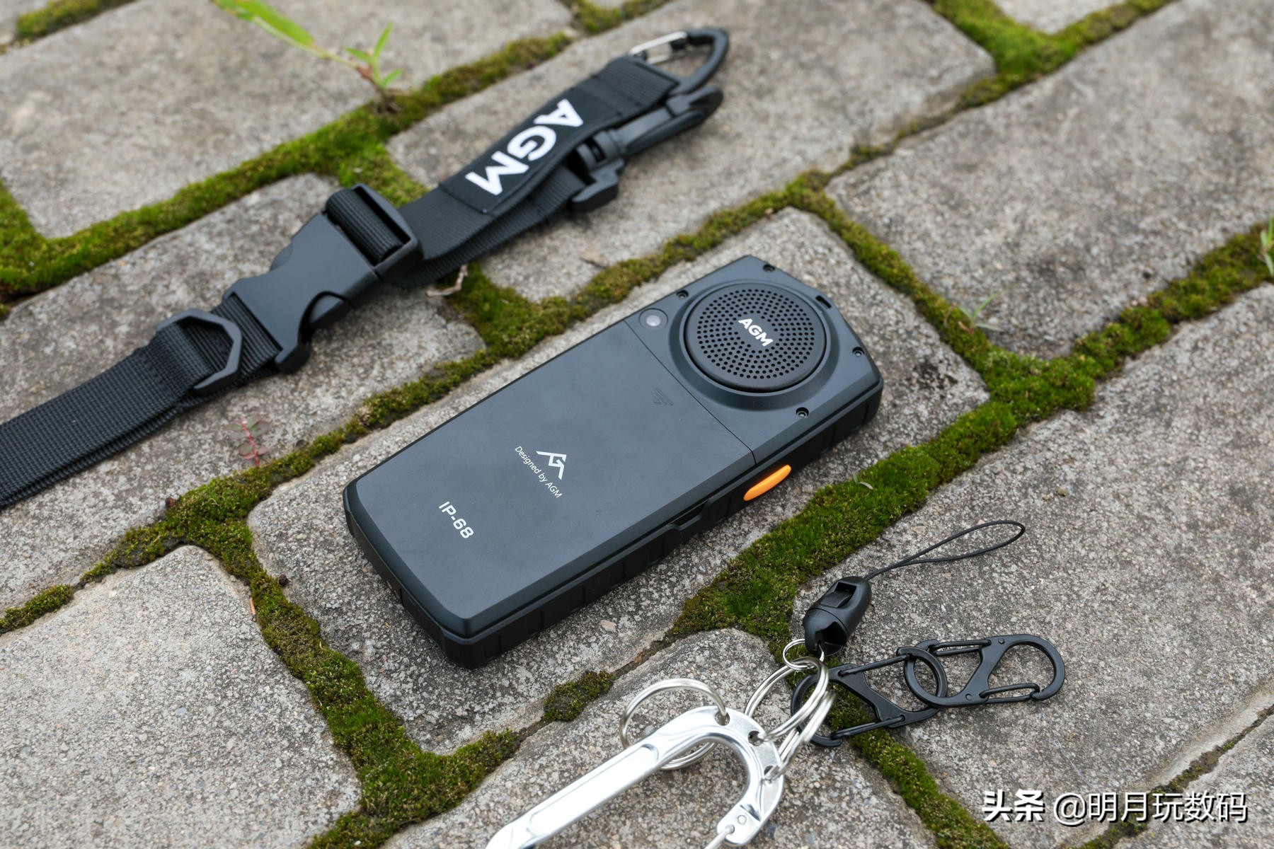 能扫码聊微信的功能机,可以聊微信刷抖音打电话的手机