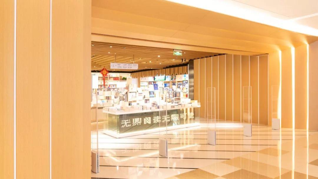 至强扫货攻略！佛山CBD潮玩新地标，女生月购物狂欢！