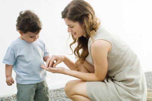 小孩骂人有什么办法解决,小孩骂人该怎么惩罚