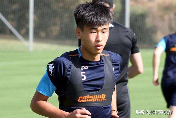 他是今年中超最火U21新星！曾效力欧洲联赛多年，或可接班郑智