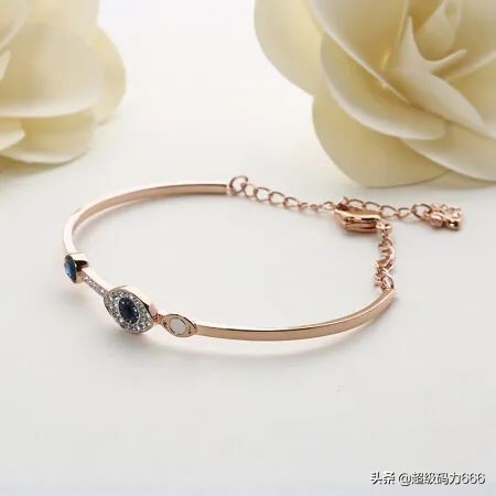 施华洛世奇七夕直播专场限时99米,今年施华洛世奇的爆款