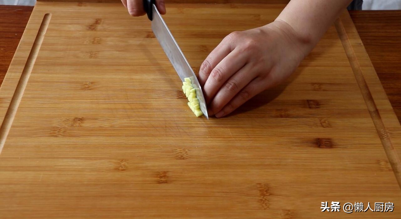 煮带壳的毛豆怎么不会发黄,怎样才能煮出翠绿的毛豆