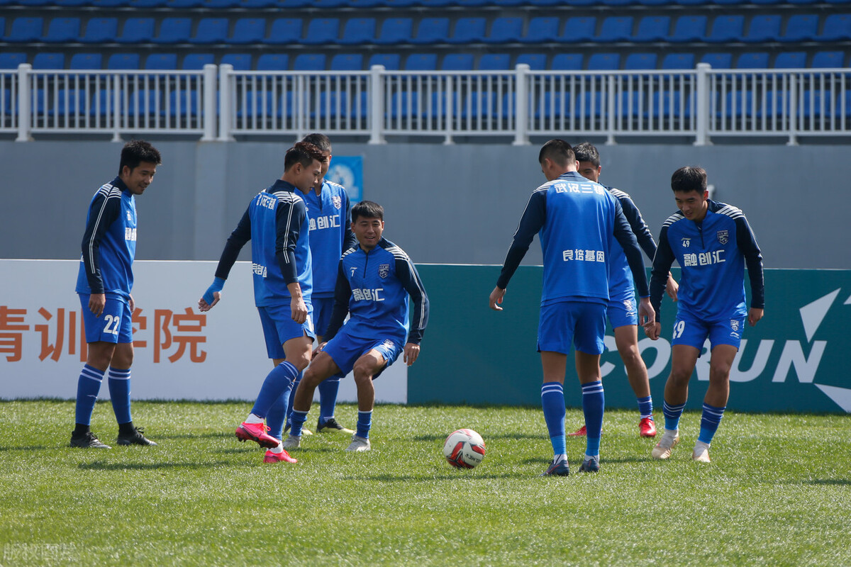 武汉三镇的冲超形势,武汉三镇冲超