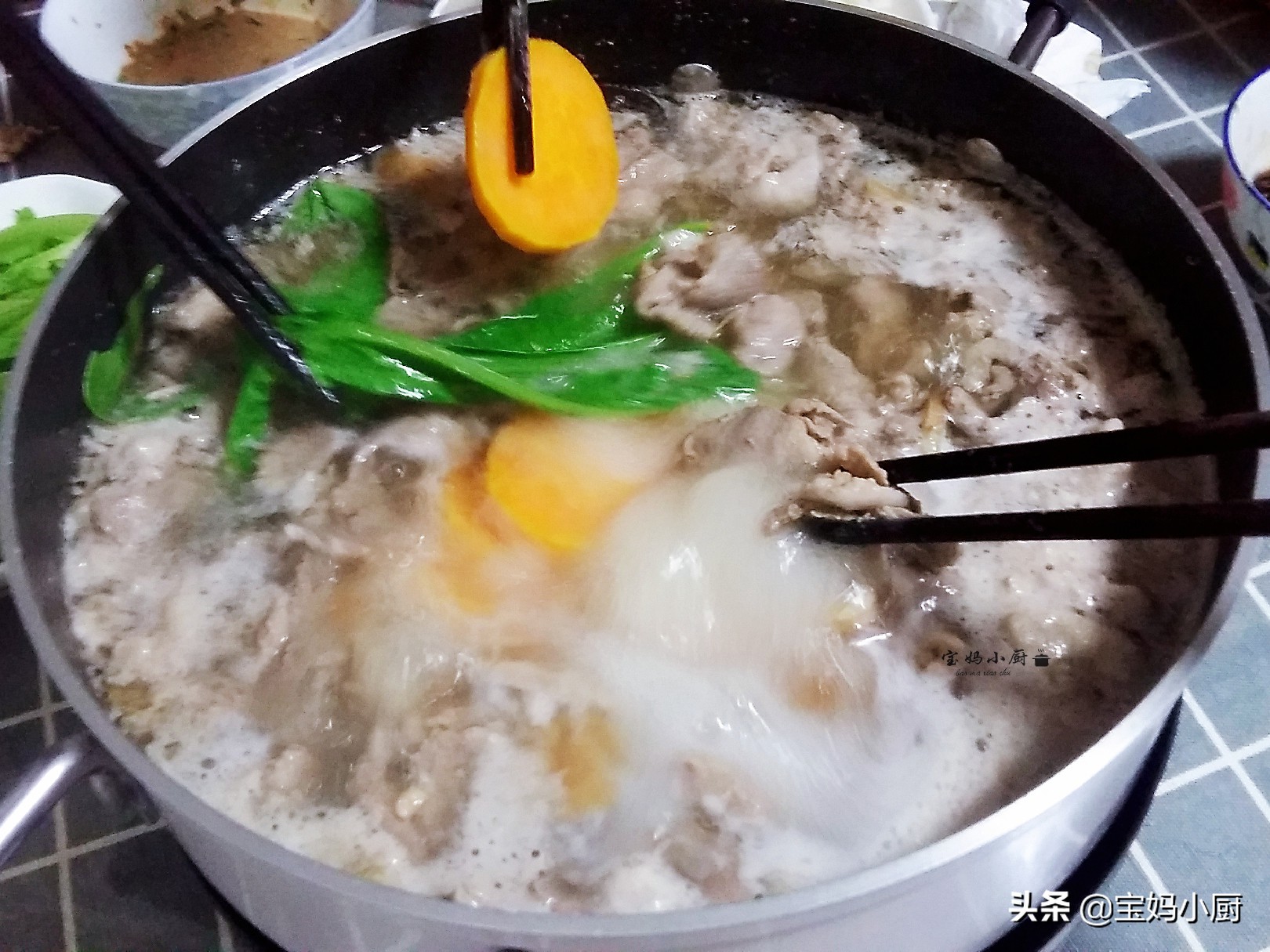 火锅自己在家怎么做好吃,自己在家做火锅推荐菜