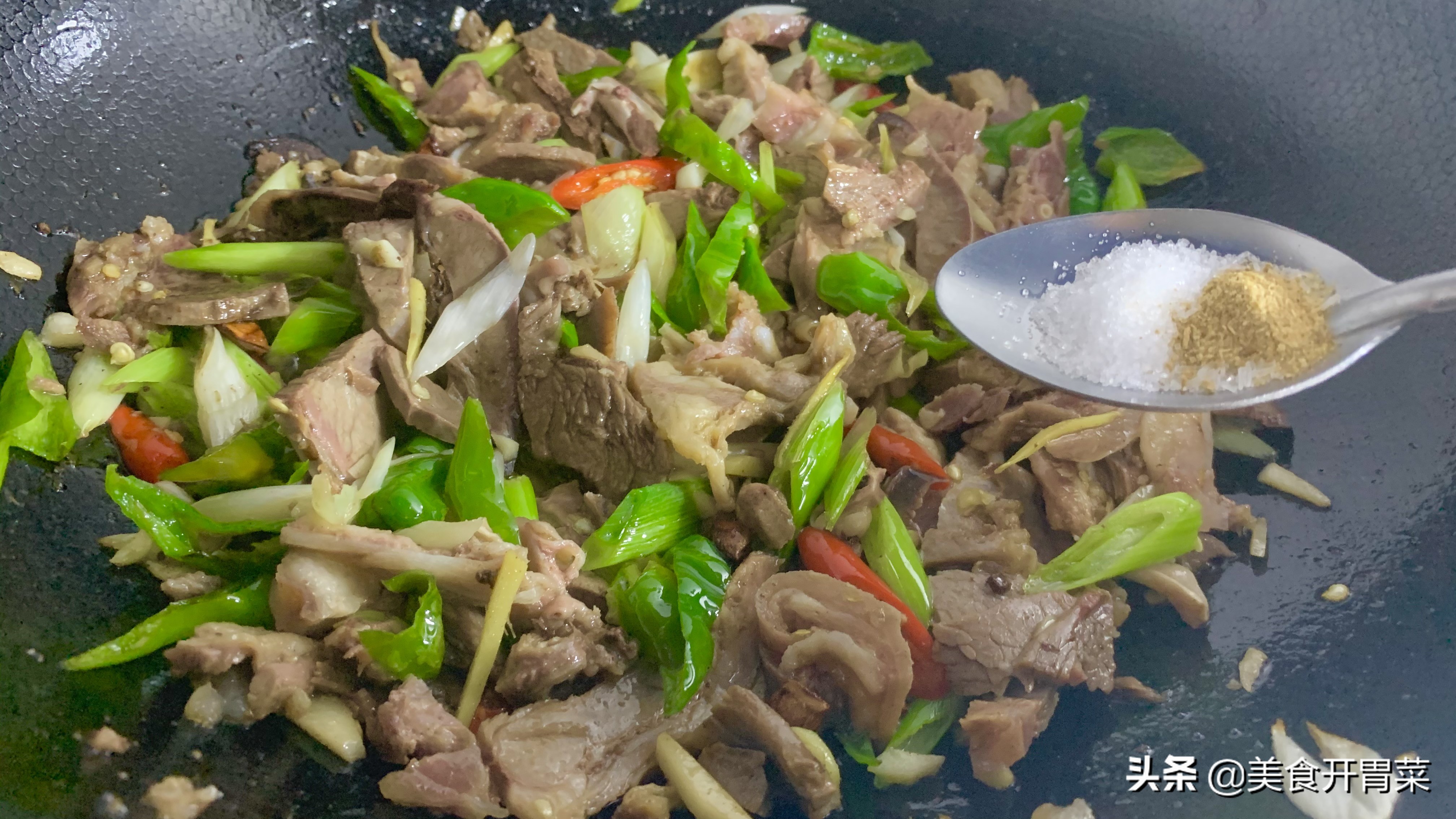 大葱爆羊肉的正宗做法窍门,家常葱爆羊肉正宗做法