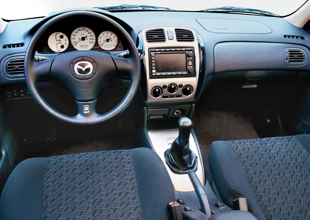 马自达323和海马普力马,谁还会想起当年的马自达