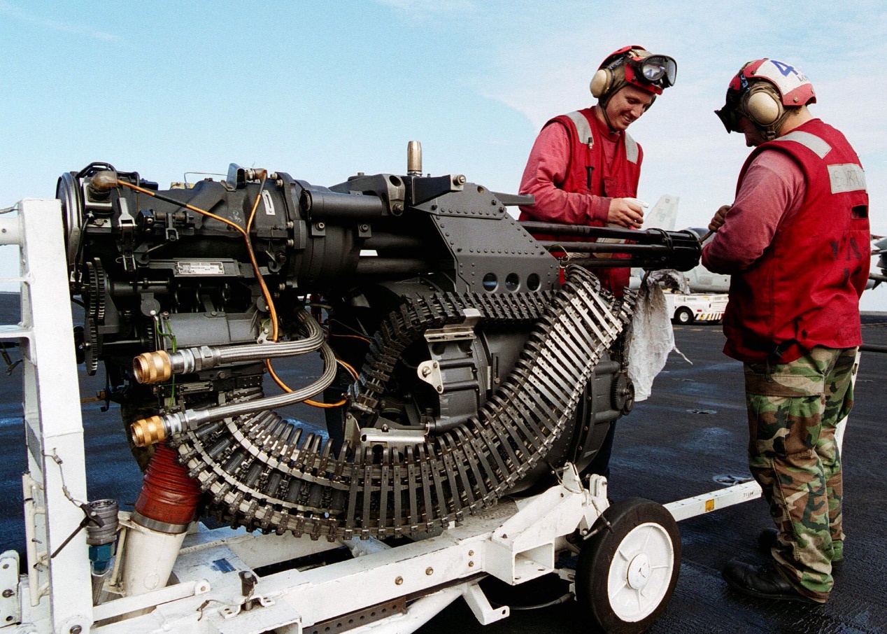 火力不足恐惧症特效药！这挺机枪射速6000发/分，800米内无人生还