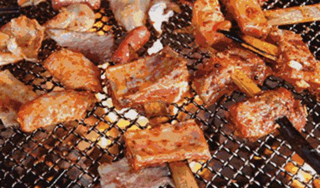 卖烧烤赚了10000,开个烧烤店的利润有多大