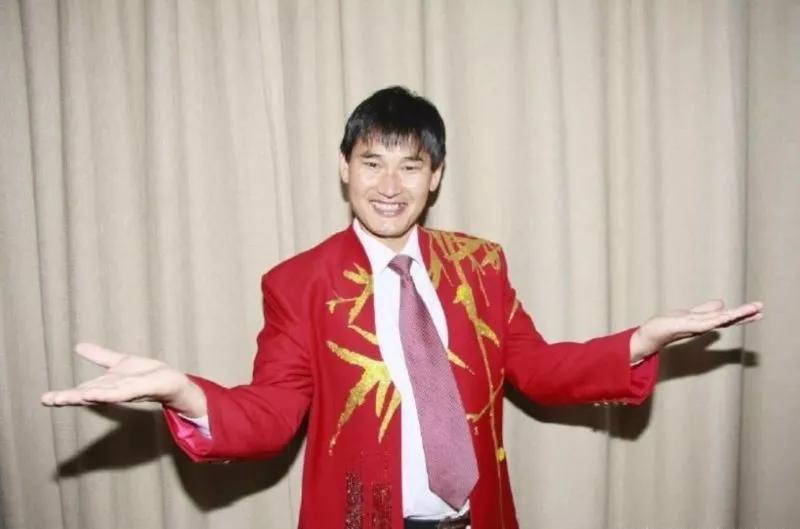 儿媳妇的野心慢慢暴露？大衣哥借酒消愁，他该如何解决？