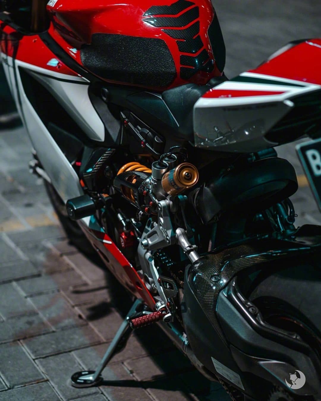 杜卡迪1199三秒破百,杜卡迪ducati1199panigales评测