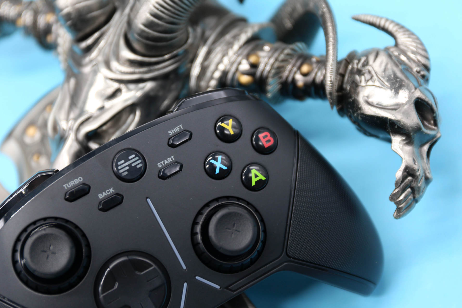 赛博朋克2077手柄辅助瞄准怎么开,赛博朋克2077限定手柄