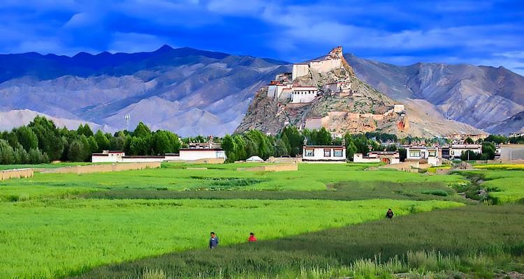 阿里大北线之穿行 (走过大北线的阿里巴巴)