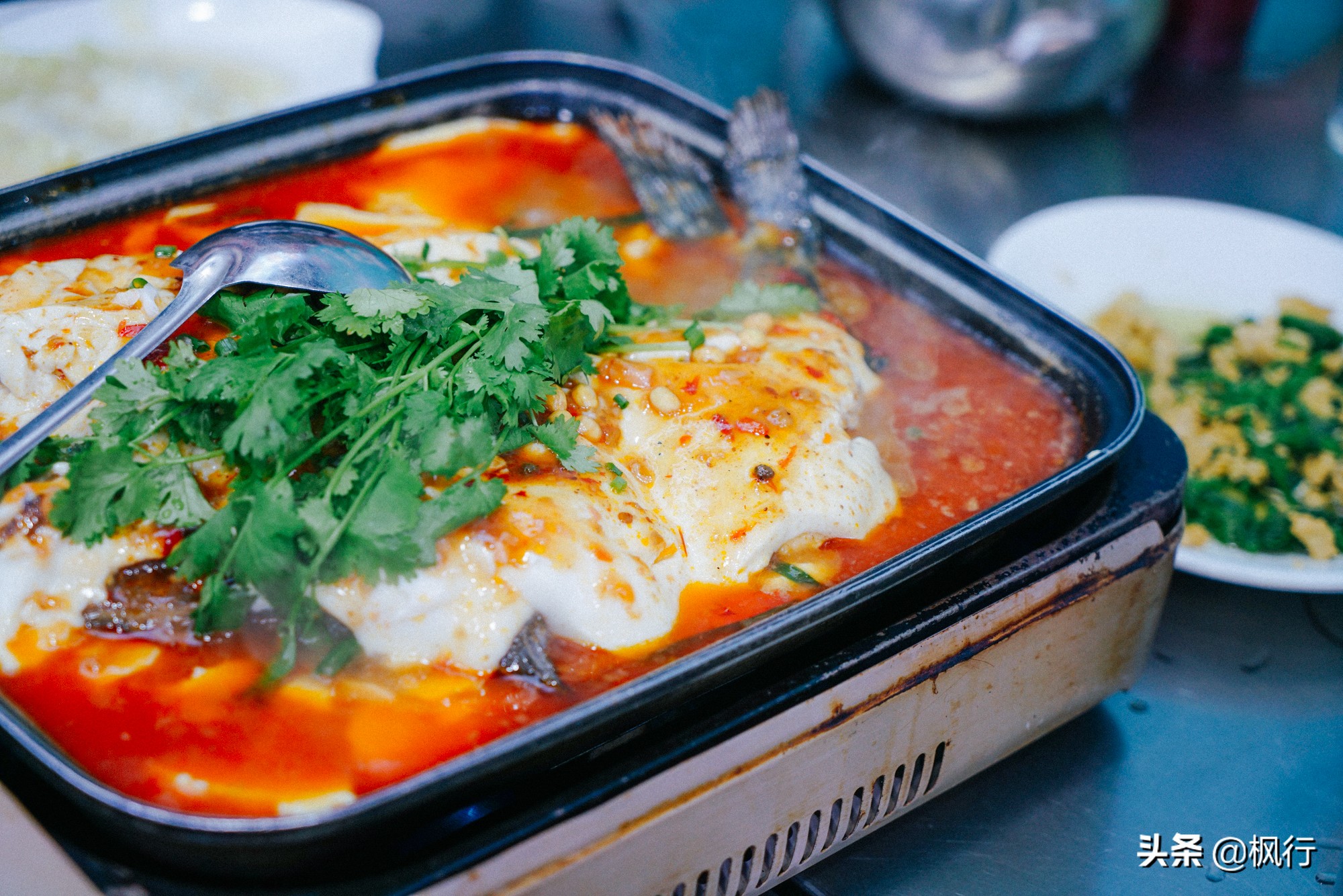 贵州荔波吃什么比较有特色,贵州旅游吃当地美食