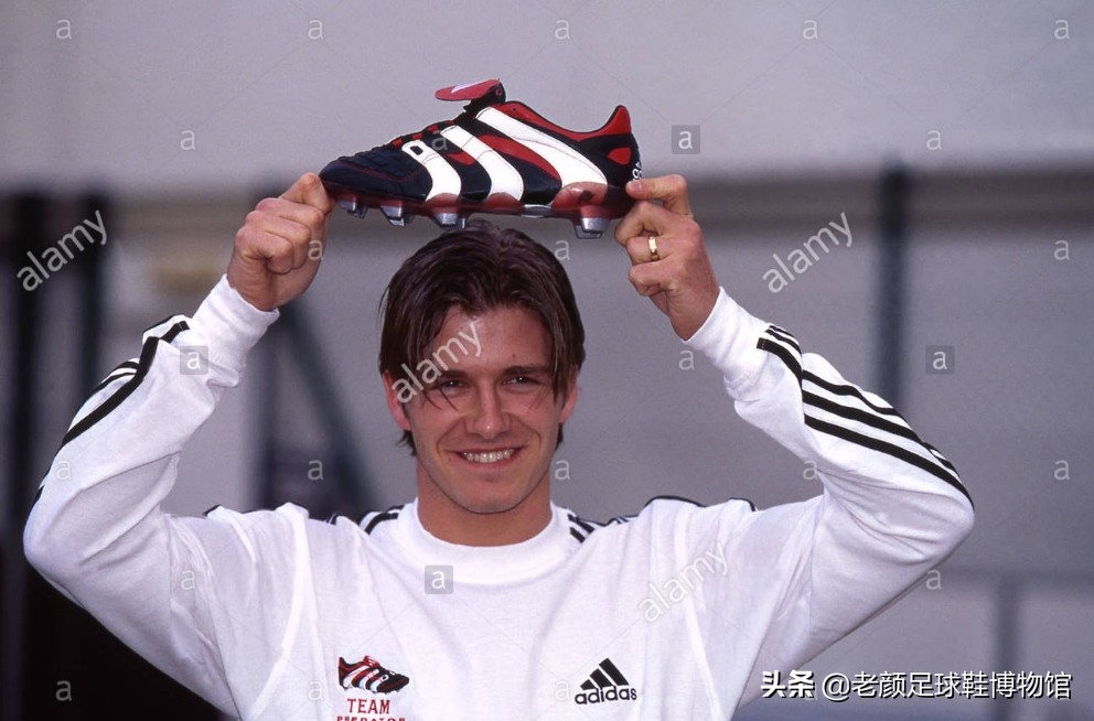 贝克汉姆巴黎最后一战球鞋,贝克汉姆穿的什么足球鞋