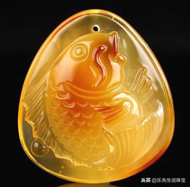 如何鉴别真假蜜蜡这方法简单有效,蜜蜡打紫光灯一定能鉴别真假吗