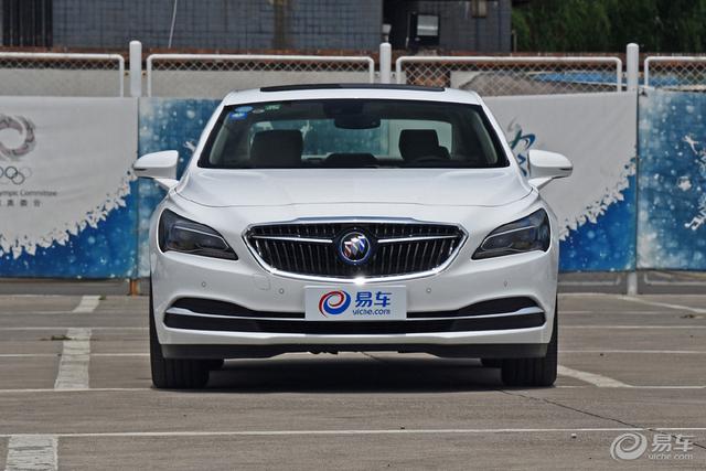 暗访别克君越的车主,这位车主说出了别克君越的优点和缺点