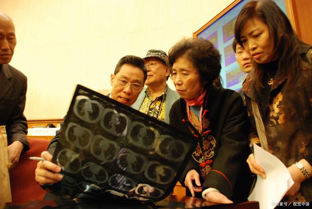 中国抗疫之父钟南山做了支架没有,中国抗疫之父钟南山