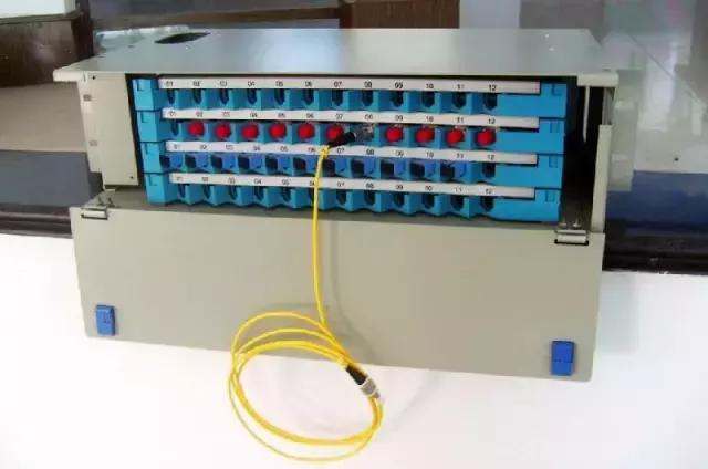 光纤终端盒盘纤教程,光纤熔接盒盘纤的示意图