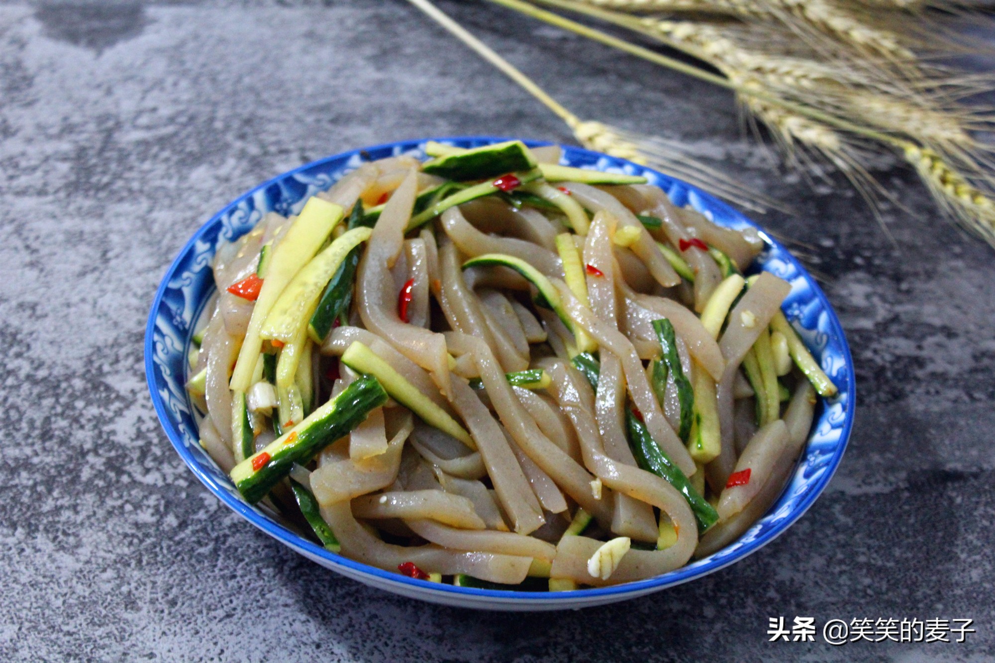 原来它学名叫蒟箬，或蒸或拌都好吃，低脂低热量，简单易操作