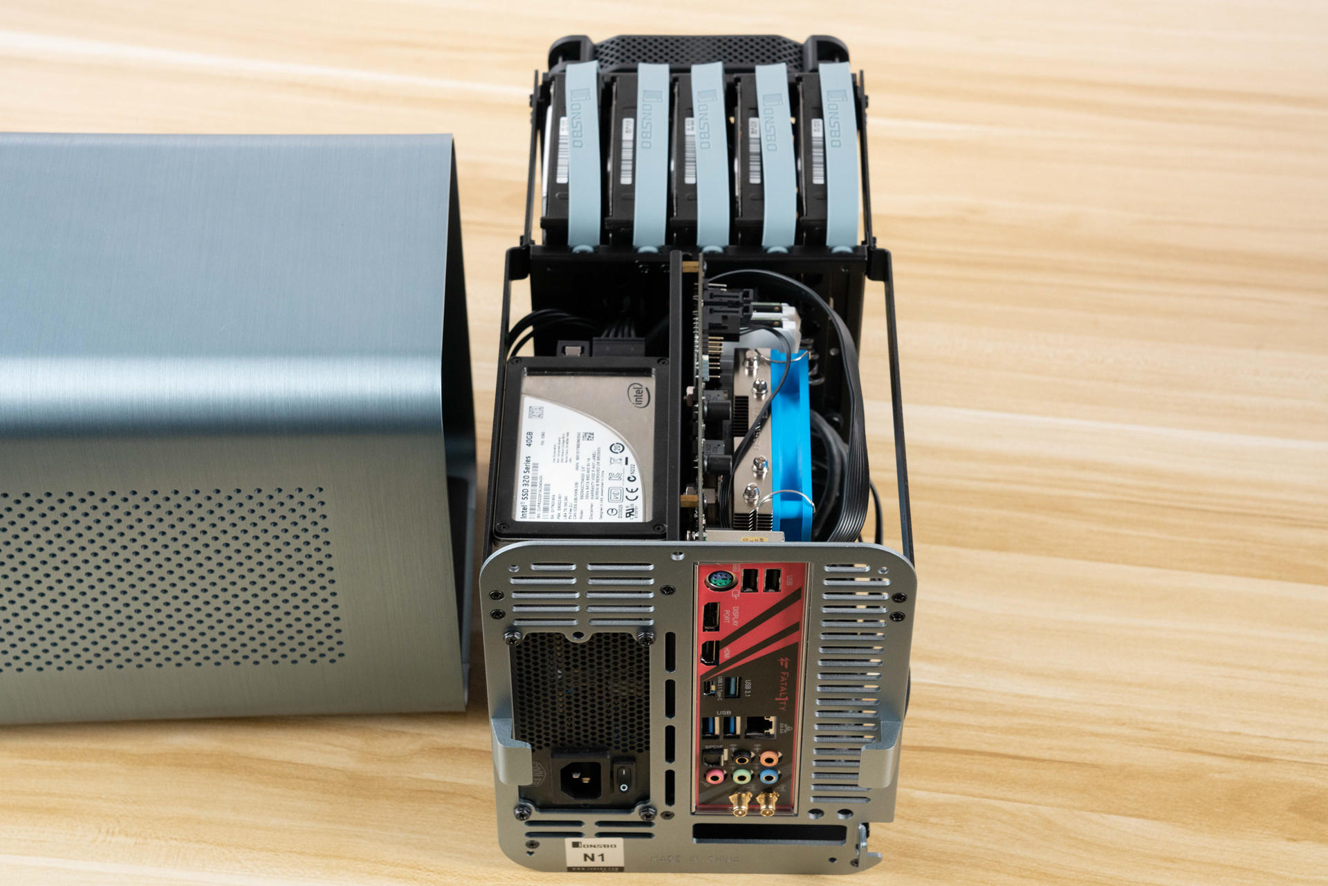 乔思伯机箱v11开箱,乔思伯n1组装nas