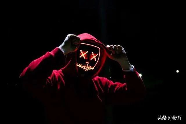 “N号房”掉下热搜，但戴头套的男人还在