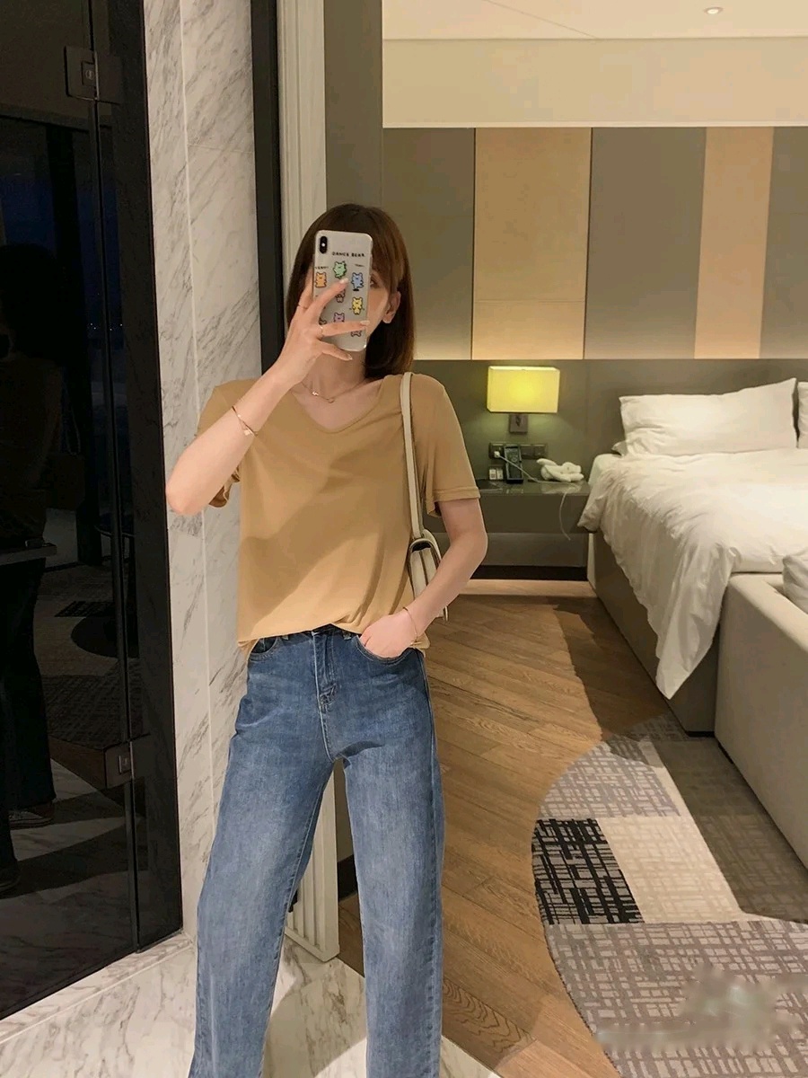 脖子太短穿什么上衣好看,适合脖子短的女生穿的衣服