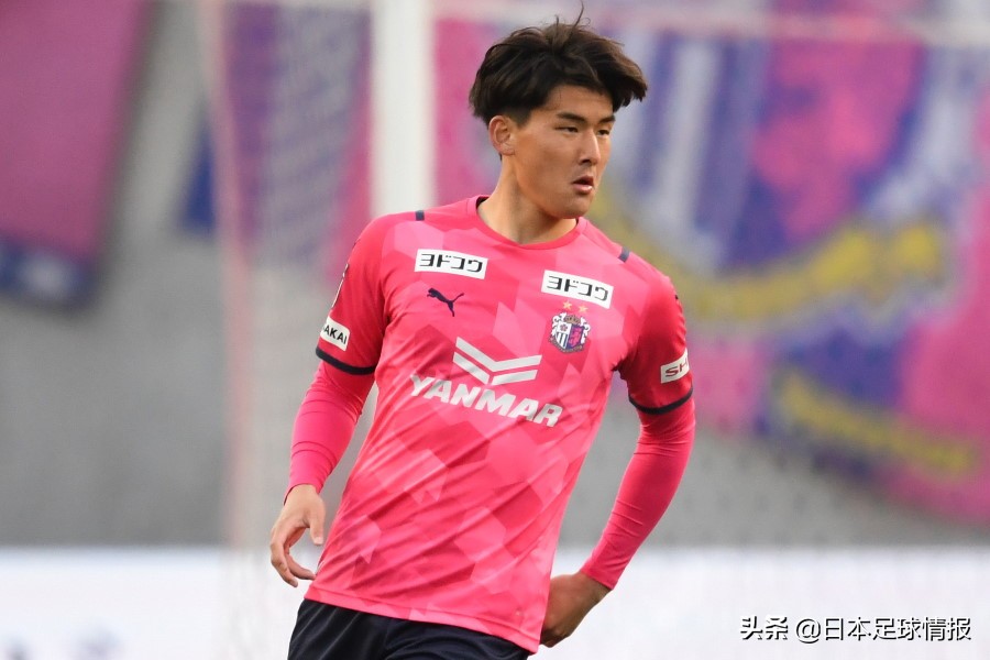 这个打入史诗级乌龙球的19岁中卫，未来不可限量