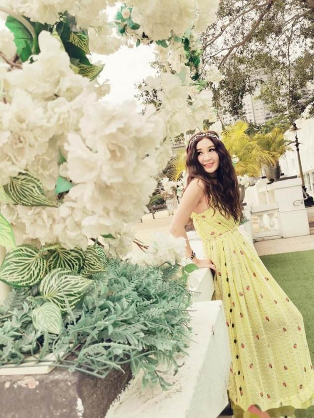 温碧霞年轻的穿搭,温碧霞穿蓬蓬裙