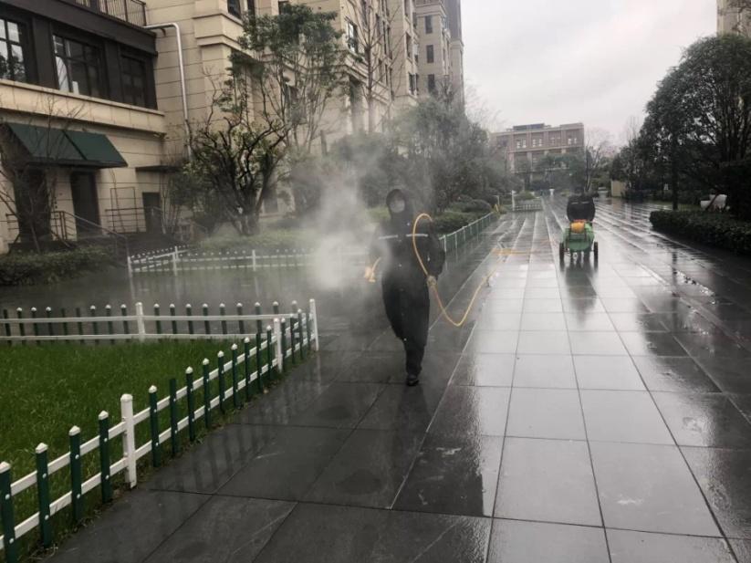 疫情之下坚守岗位的物业人,疫情之下坚守的物业人