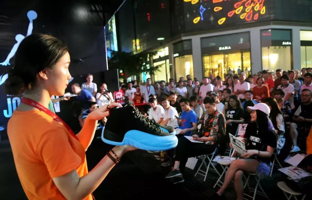 95后脚下，踩着几千亿的大生意