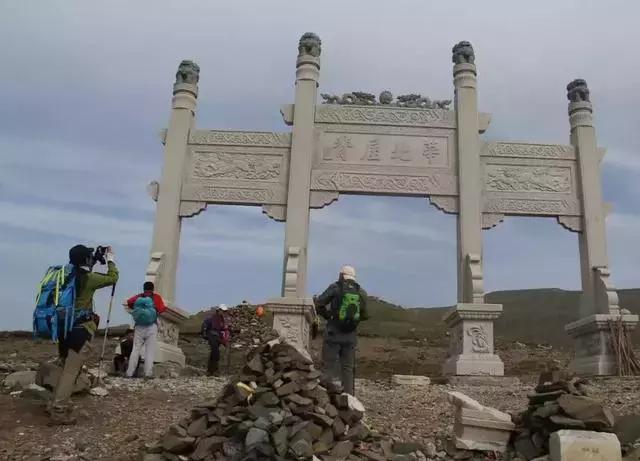 五台山文殊菩萨属于哪个宗,朝拜五台山文殊菩萨必须去的禅寺