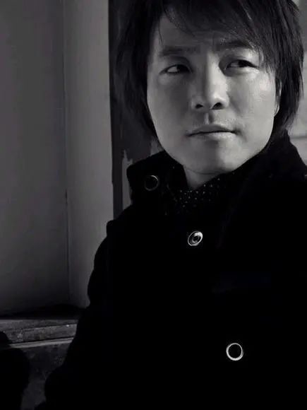 许巍蓝莲花辞职什么梗,许巍的蓝莲花和离职有啥关系