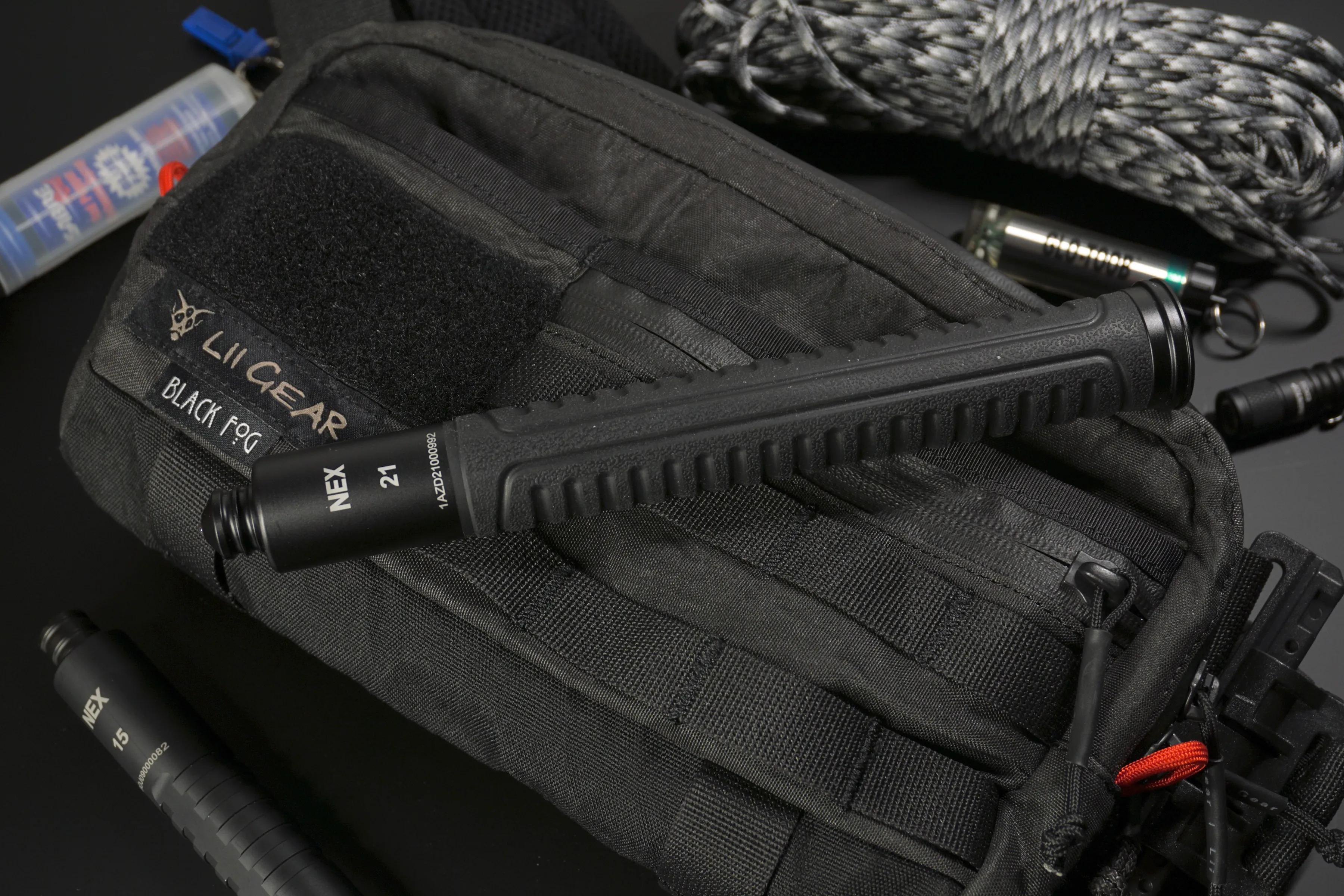 纳丽德nex格挡机械甩棍,nex纳丽德甩棍评测