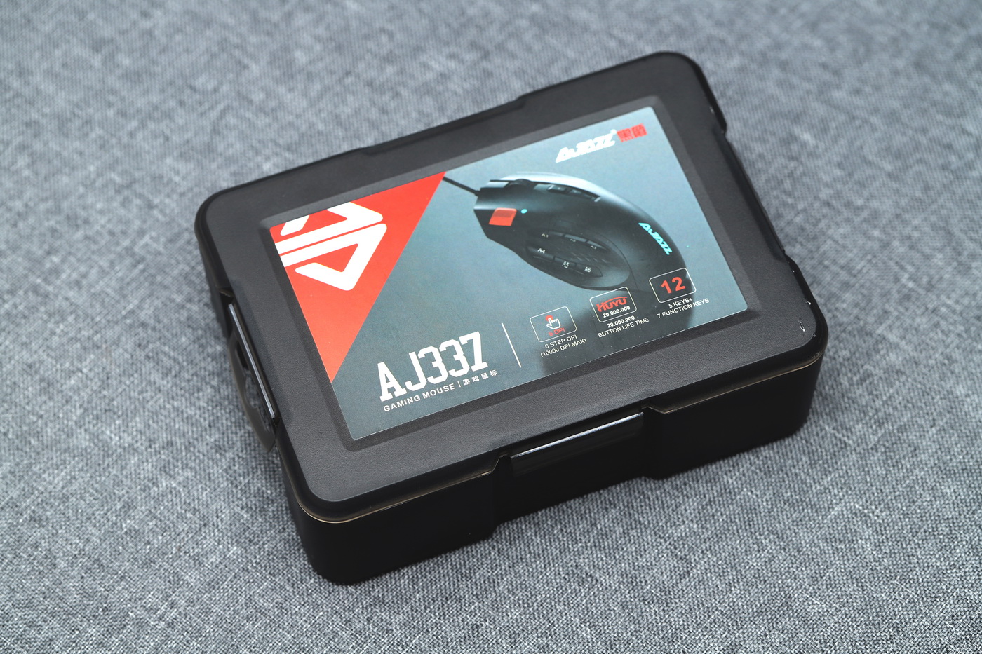 硬核工艺65g不打孔轻量化游戏鼠标,测评吃鸡单手键盘鼠标推荐