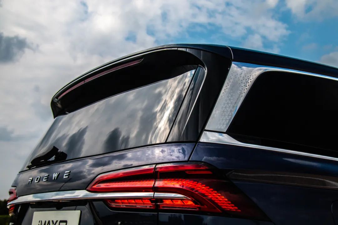 「试驾」荣威iMAX8,国产MPV的春天要来了?