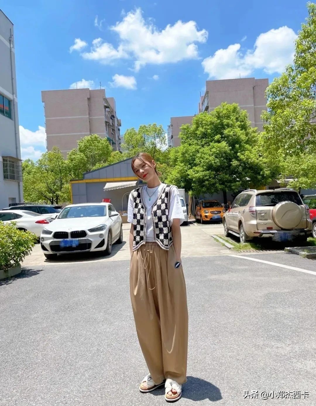 这个单品太绝了，贝嫂、丹麦玛丽王妃、周雨彤、刘雯都pick了它