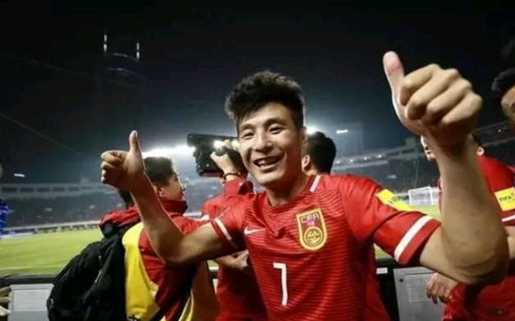 美女足队长再谈男女平等，郜林一句话秒替FIFA解围