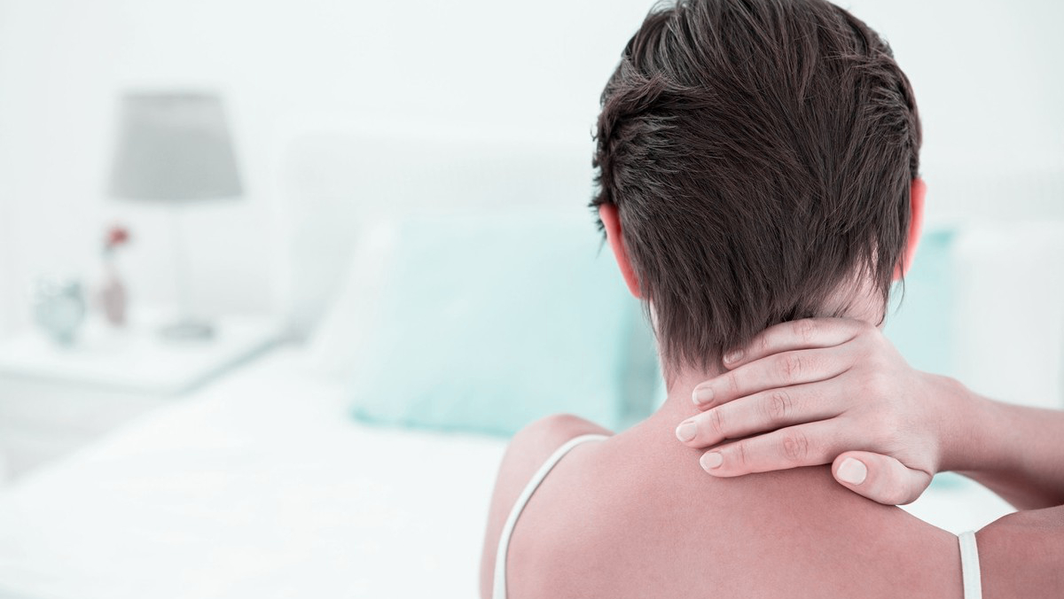 颈椎盘突出压迫硬膜,颈椎间盘突出压迫硬膜囊严重吗