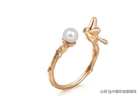 周生生携光而来,周生生筑梦之蝶