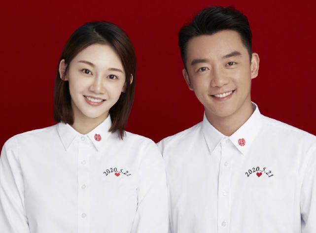 郑恺苗苗婚后首次同框,郑恺苗苗互相晒照庆祝结婚一周年