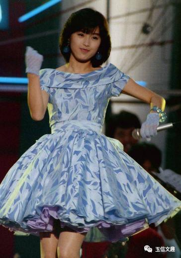 女星周慧敏张学友,娱乐女明星周慧敏