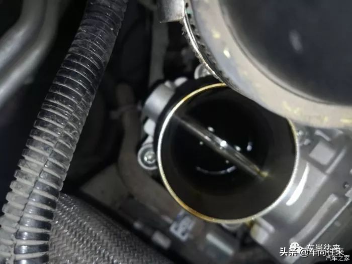 1.5t福克斯节气门存大量机油真相,福特1.5t漏机油通病