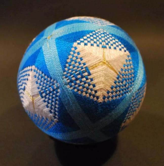 红底樱花手鞠球编织视频,大唐手鞠球编织教程