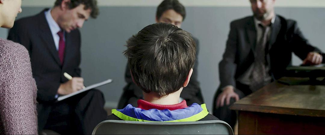 《羁押》：被害男婴母亲收集23万签名，只为将它从奥斯卡提名剔除