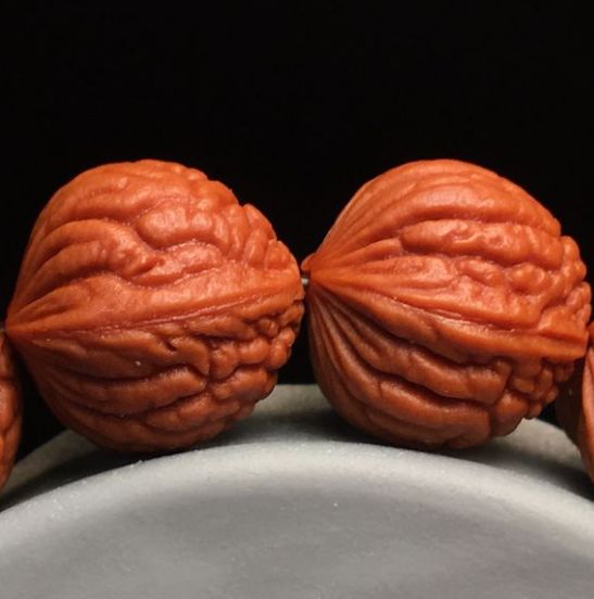 桃核辟邪神器,桃核能辟邪真实事件